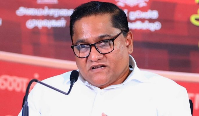 Read more about the article தூதரக சேவையில் ஈடுபட்டுள்ள அரசியல்வாதிகளின் உறவுகளுக்கு ஆப்பு!