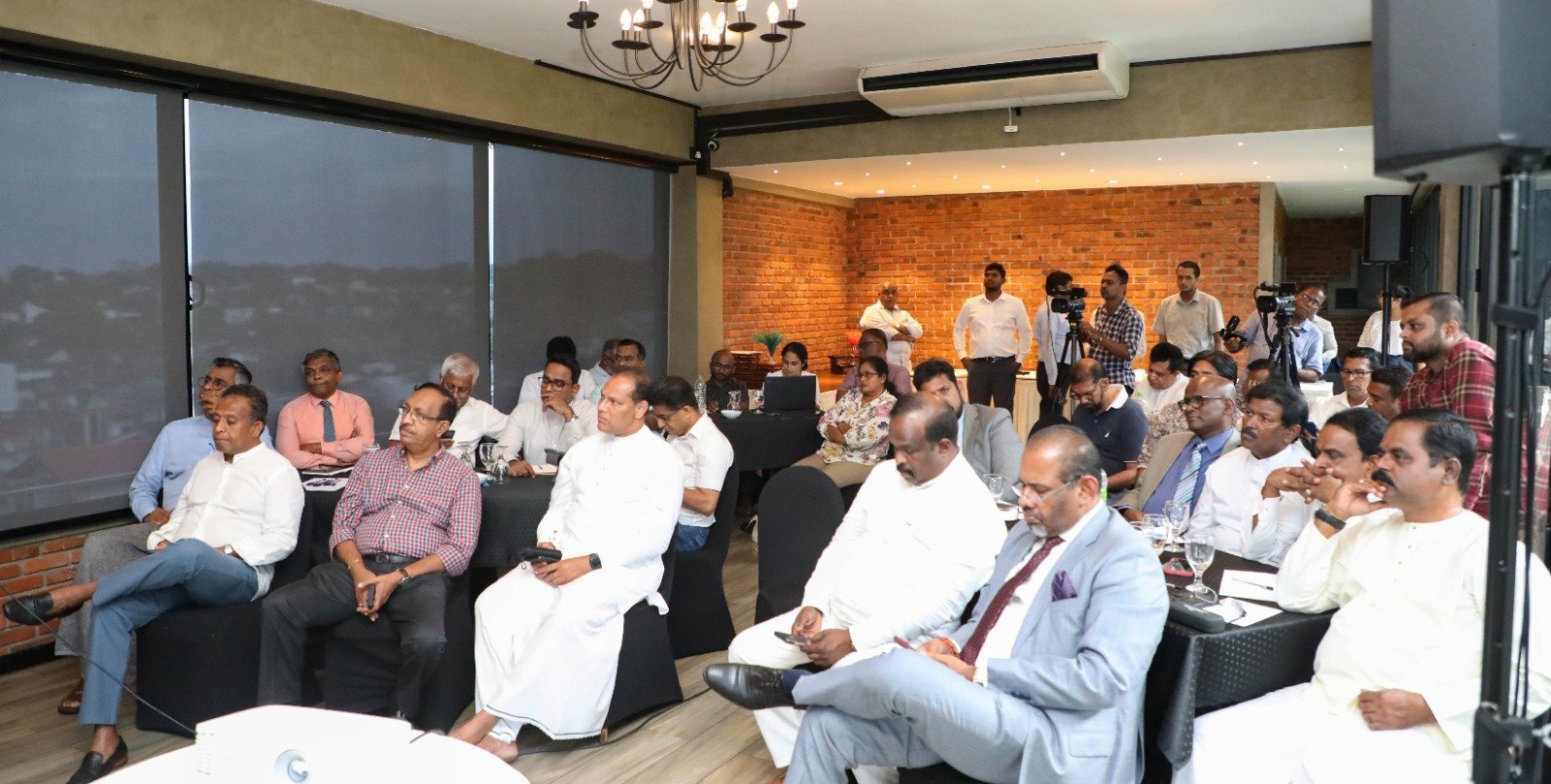 Read more about the article 2025 අයවැය පිළිබඳව වන් ටෙක්ස්ට් ඉනිෂියේටිව් (One-Text Initiative) සංවාදය සාර්ථකව නිමාවෙයි.